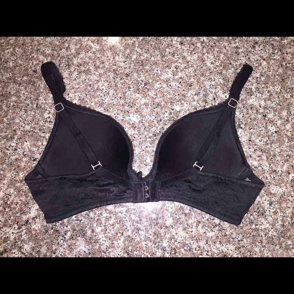 VS Black lace push up bra - Picture 2 of 4