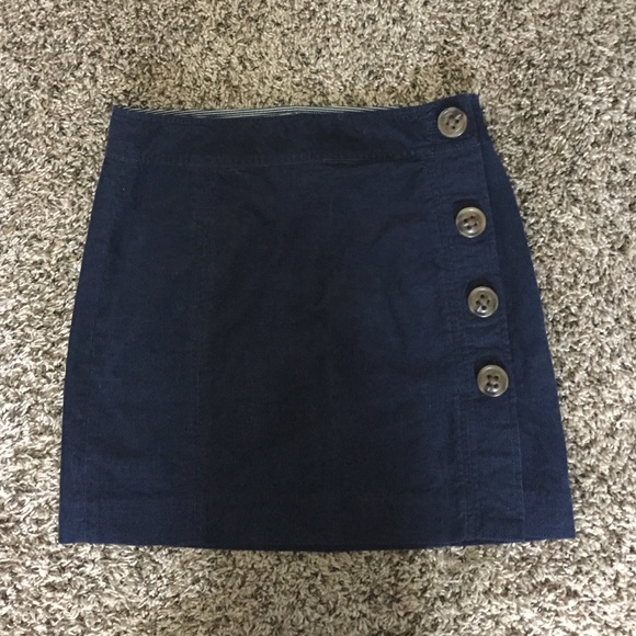 Navy Vineyard Vines skirt