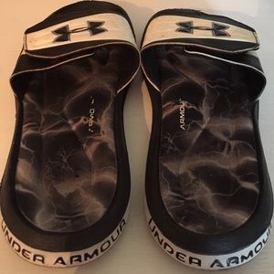 Under armour slides