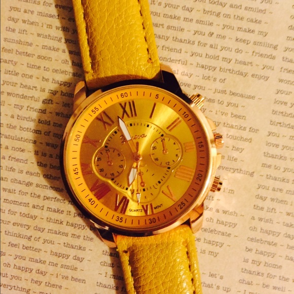 🚫SOLD🚫Yellow watch - Picture 2 of 2