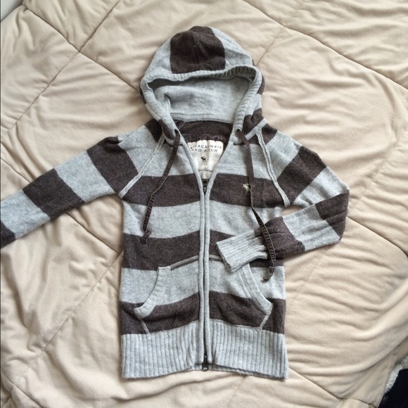 A&F brown and grey stripe hoodie