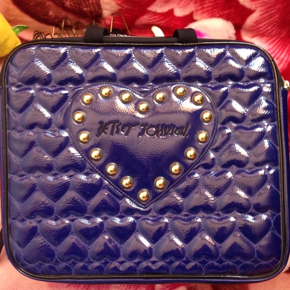 Betsey Johnson Laptop bag/holder! 💕💕