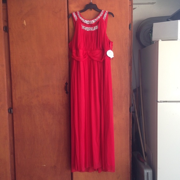 Red prom dress
