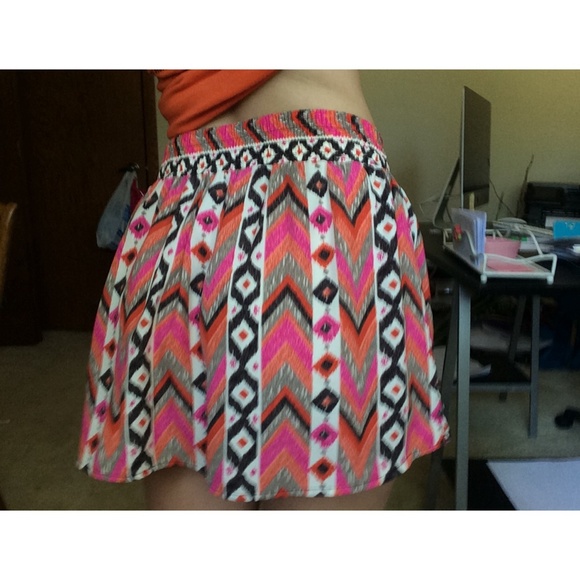 cute skirt 💗❤️💛