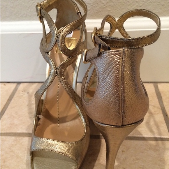 Gold Strappy never been worn Dolce Vita heels!