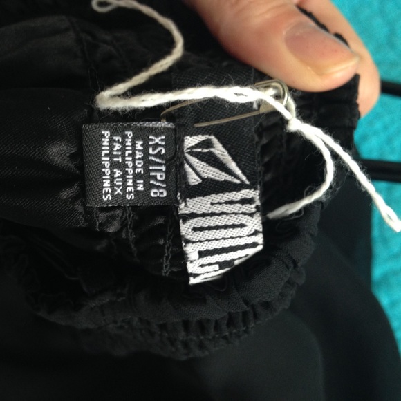 Volcom little black dress - Picture 3 of 3