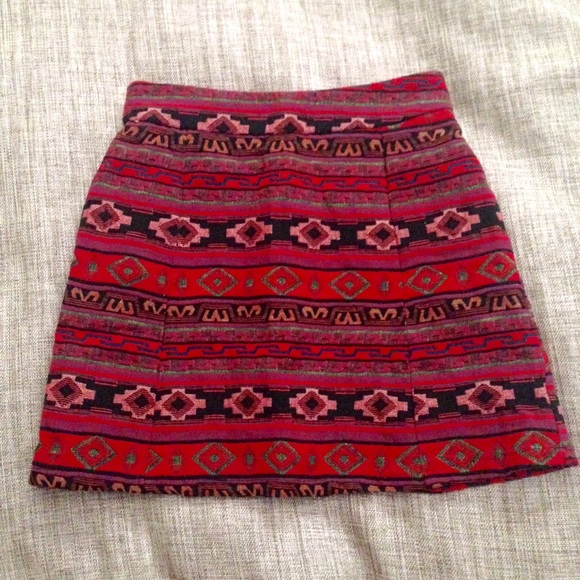 NWT High-Waisted Tribal Skirt