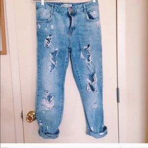 ZARA ripped boyfriend jeans