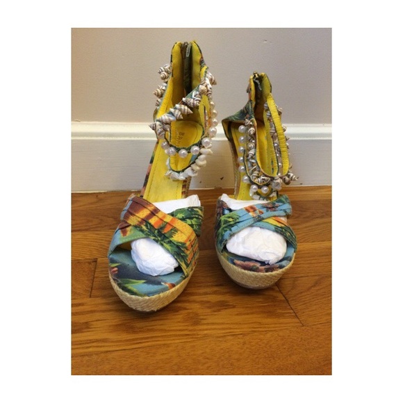 BAMBOO FLORAL PUMPS - Picture 3 of 3