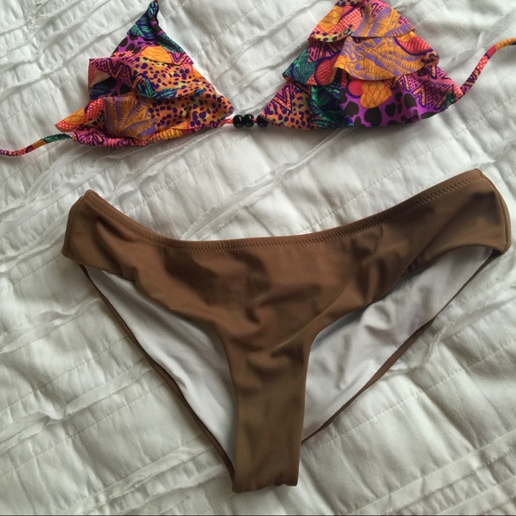 Cheeky bikini bottom