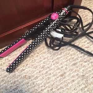 Polka Dot straightener