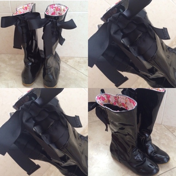Rain boots negotiable price for best shipping deal
