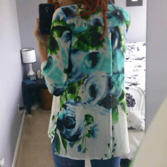 Long sleeved buttoned down Shear Shirt - Picture 2 of 2