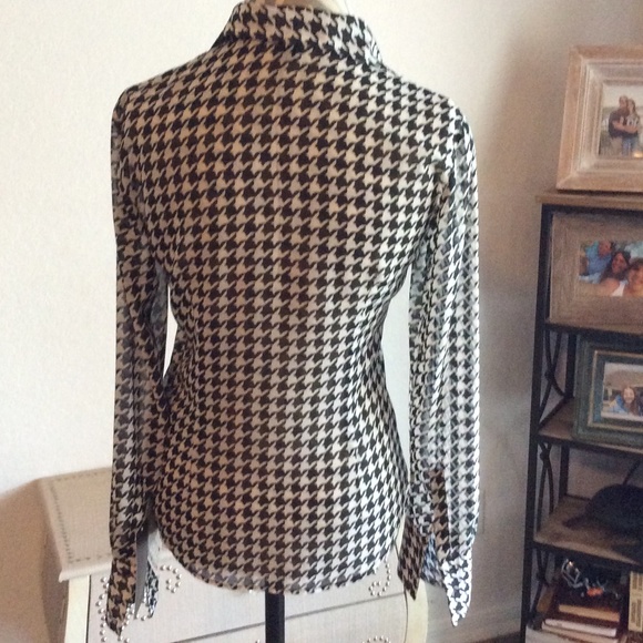 80 zara tops 11 was 22 sale zara houndstooth from s closet on poshmark 80 zara tops 11 was 22 sale zara houndstooth from s closet on poshmark