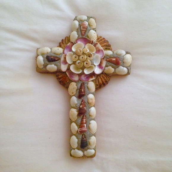 Vintage Seashell Crucifix