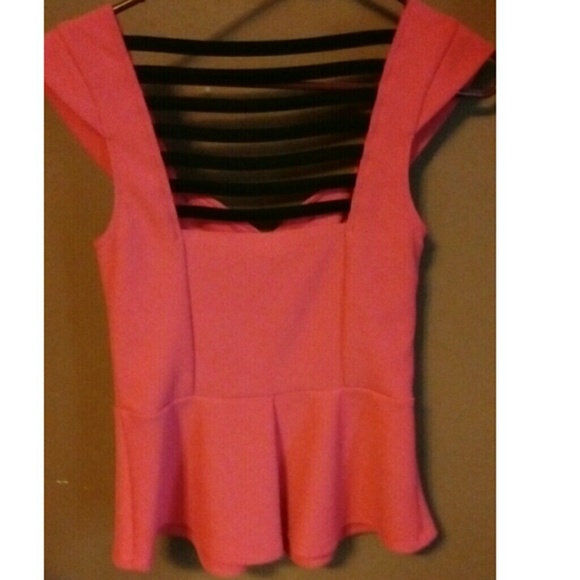 Pink top - Picture 2 of 3