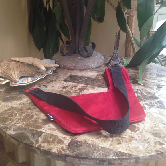 ❌SOLD❌ Ralph Lauren Polo Sport Strap Bag - Picture 2 of 4