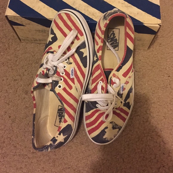 Vans - Picture 2 of 2
