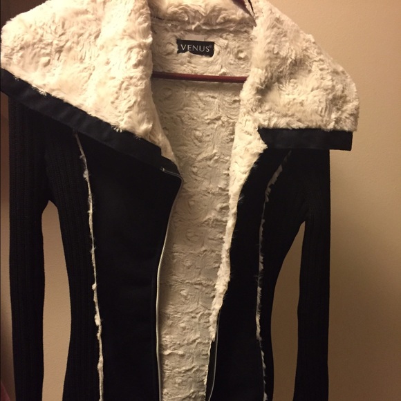 Venus coat