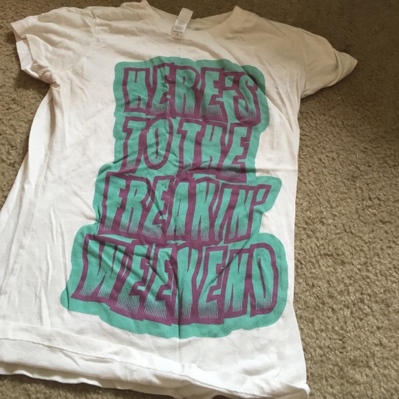 White tee shirt