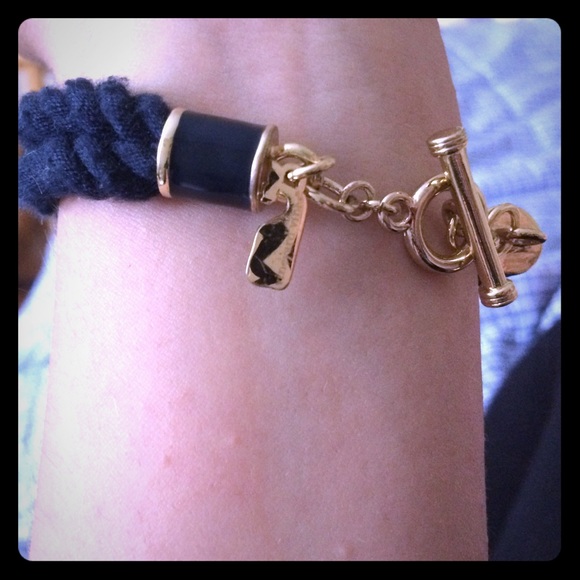 Vineyard vines navy rope knot bracelet