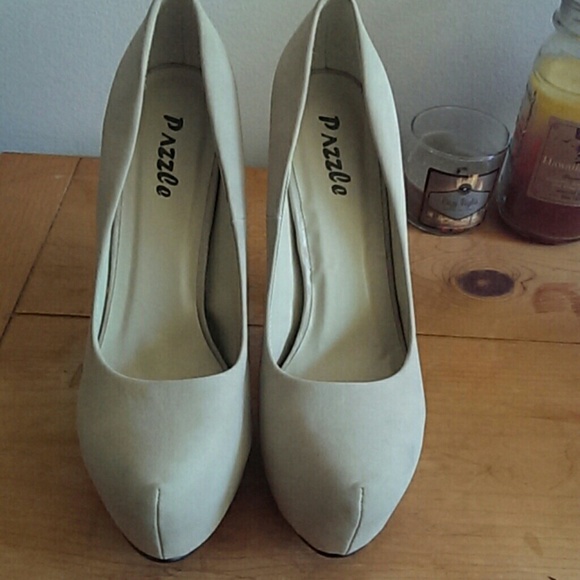 NEVER WORN NWOT Nude 6" Heels