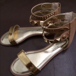Shoedazzle sandals