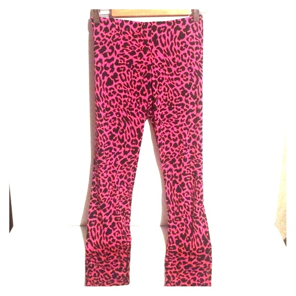Hot pink leopard print leggings