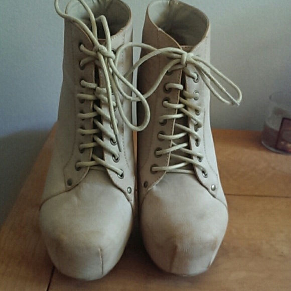 GENTLY USED PEACH JC LookALikes PLATFORM BOOTIES