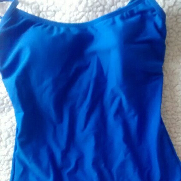 One piece swim
