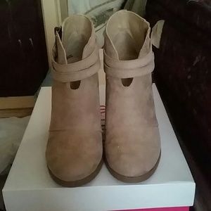 Taupe Sherlayn booties