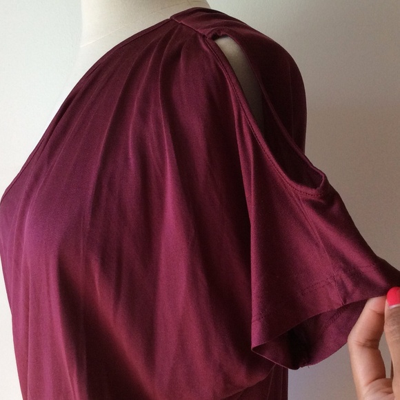 Marciano Off the Shoulder Dress - Picture 4 of 4