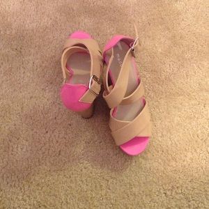 Madden Girl nude & pink wedges
