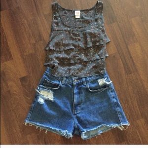 High-waisted shorts!