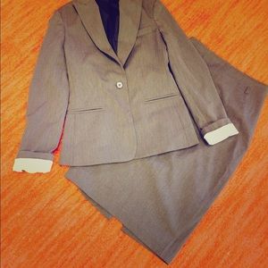 💥🎉sale!2 piece Charcoal, Express suit size 0
