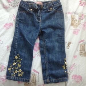 Kids clothing