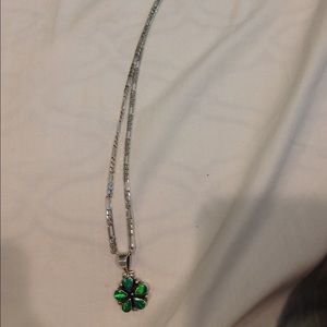 5 leaf clover green necklace