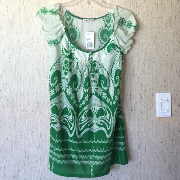 Forever 21 Green and Cream Blouse