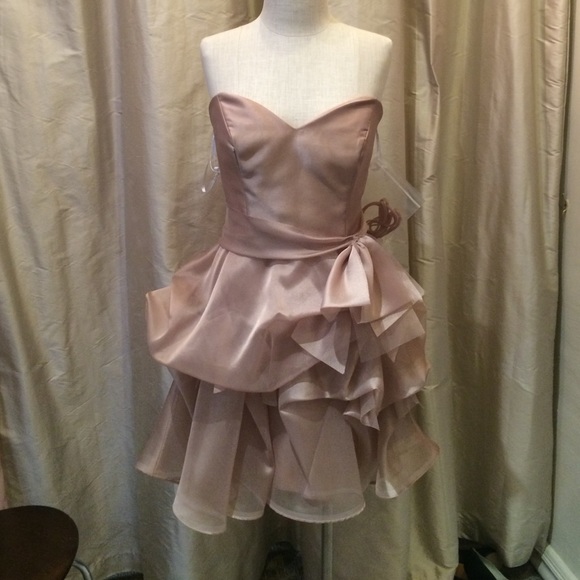 Putter/gold dress