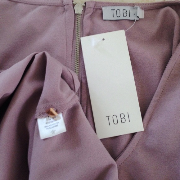 🎉🎉 NWT Tobi Less is Amour Blouse in Mauve🎉🎉 - Picture 4 of 4