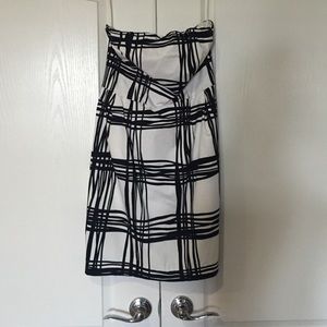 Black and white strapless dress