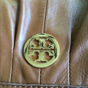 Additional photos of TB flap messenger