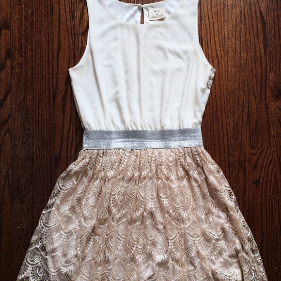 Pins & Needles party dress - Picture 2 of 4