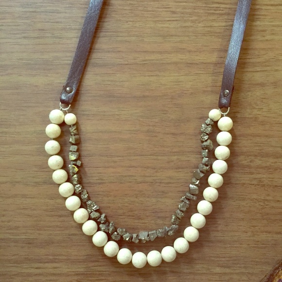 🚫SOLD🚫 Stone & leather necklace