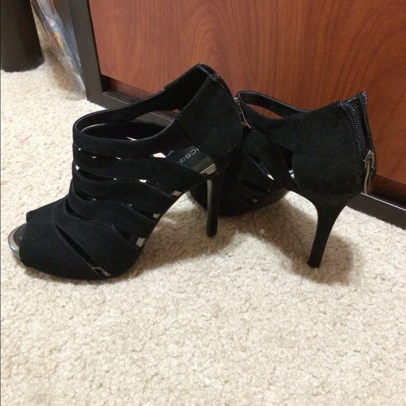 BCBGeneration Shoes - BCBG Generation Black Suede Pumps