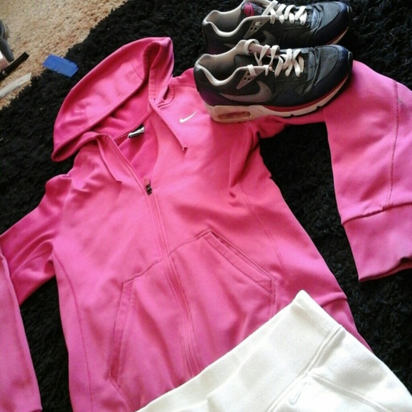 Nike bundle - Picture 4 of 4