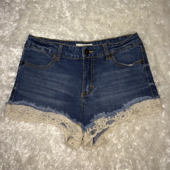 Jean Shorts W/ Lace Bottom!