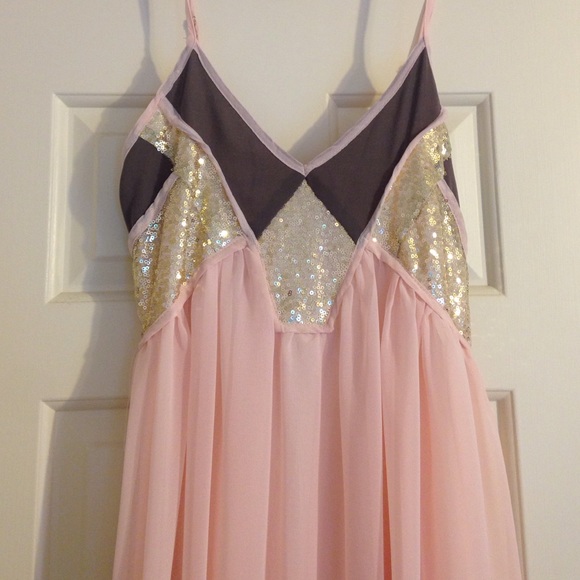 Lulu's light pink maxi dress