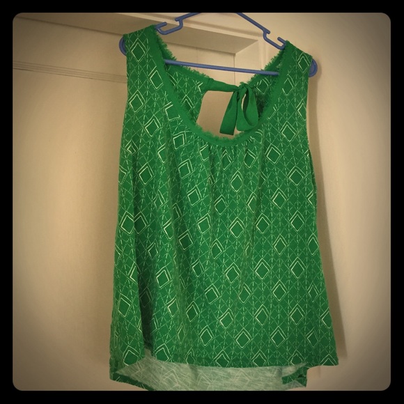 Akemi + Kim tie back graphic tee