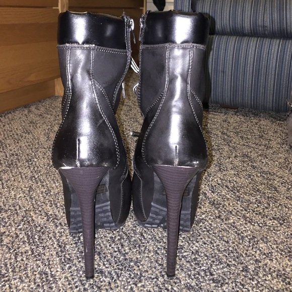 High boots - Picture 3 of 4